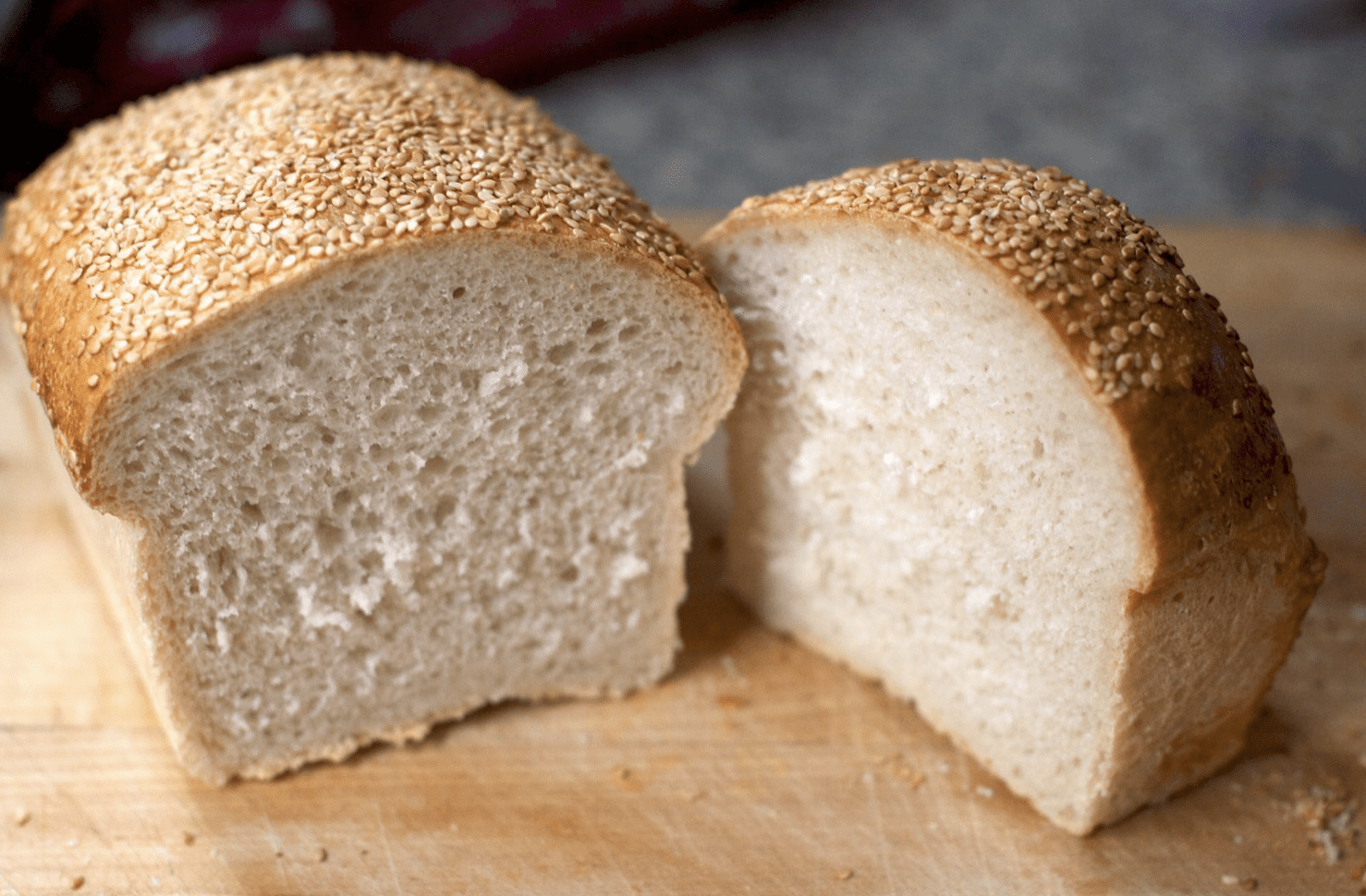 Sourdough Bread Vs White Bread- Which is a better Crust for a Pizza?