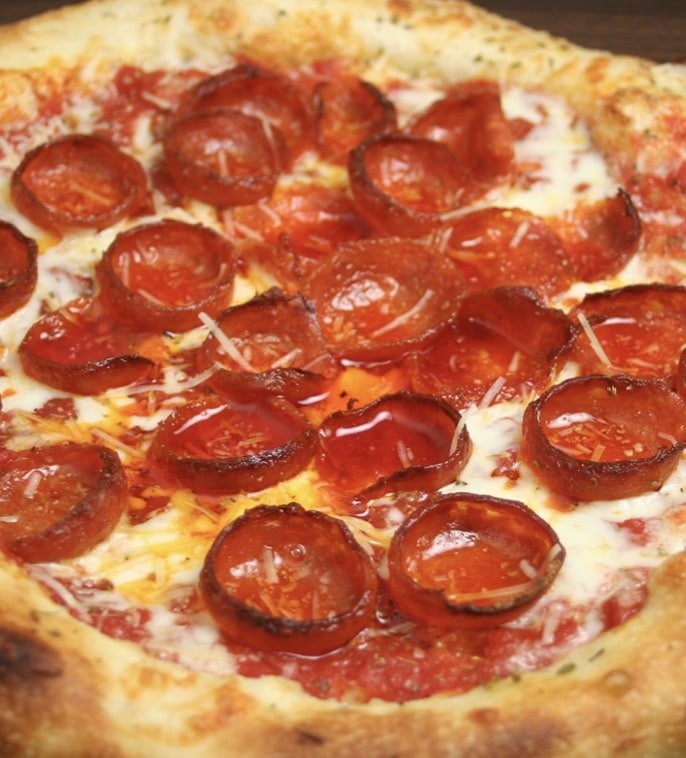 What is Old World Pepperoni?- Why does it Curl on Pizza?