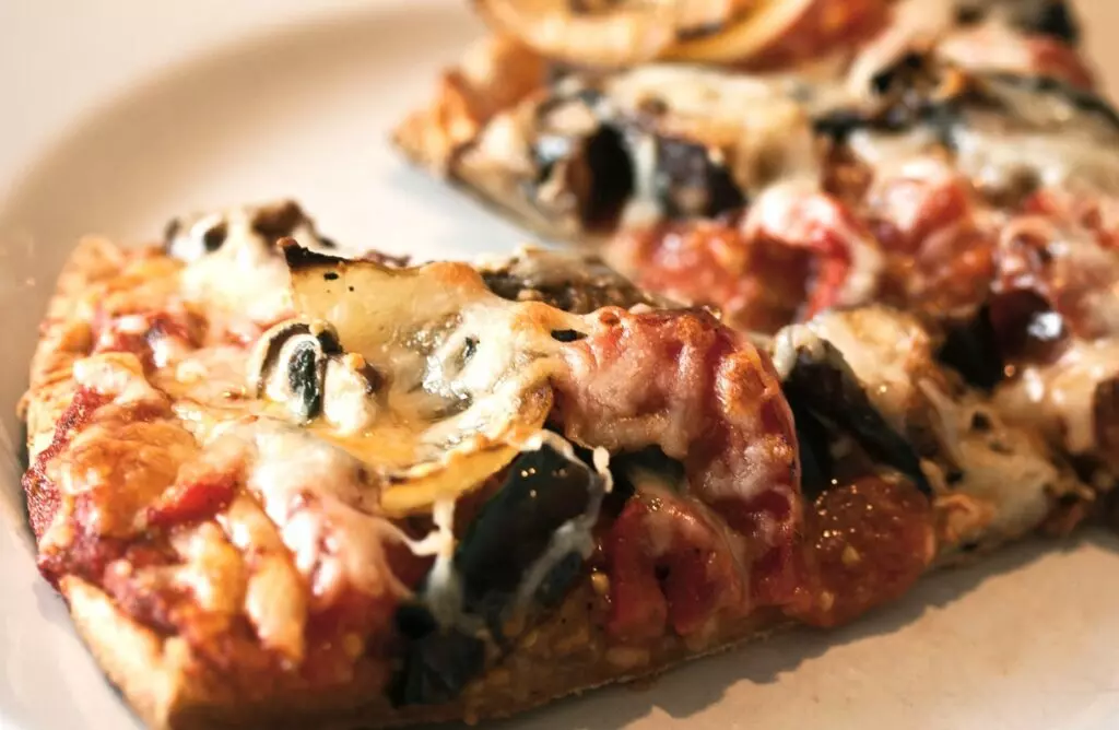 Easy Homemade Vegan Pizza Recipe