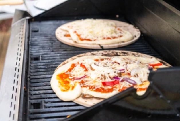 How To Smoke Papa Murphy’s Pizza On Traeger grill