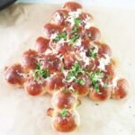 Christmas Tree Pull Apart Pizza Bites