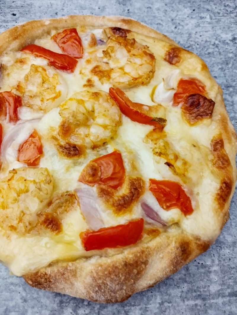 Shrimp Pizza with White Sauce- Easy Homemade Recipe!